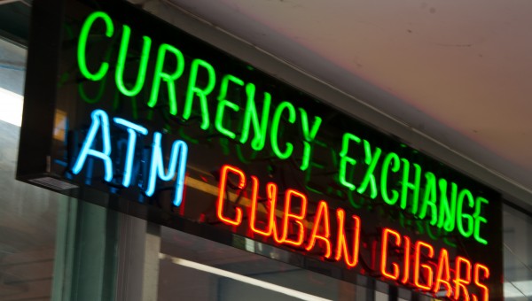 Fallsview_downtown_atm_currency_04.07.2012