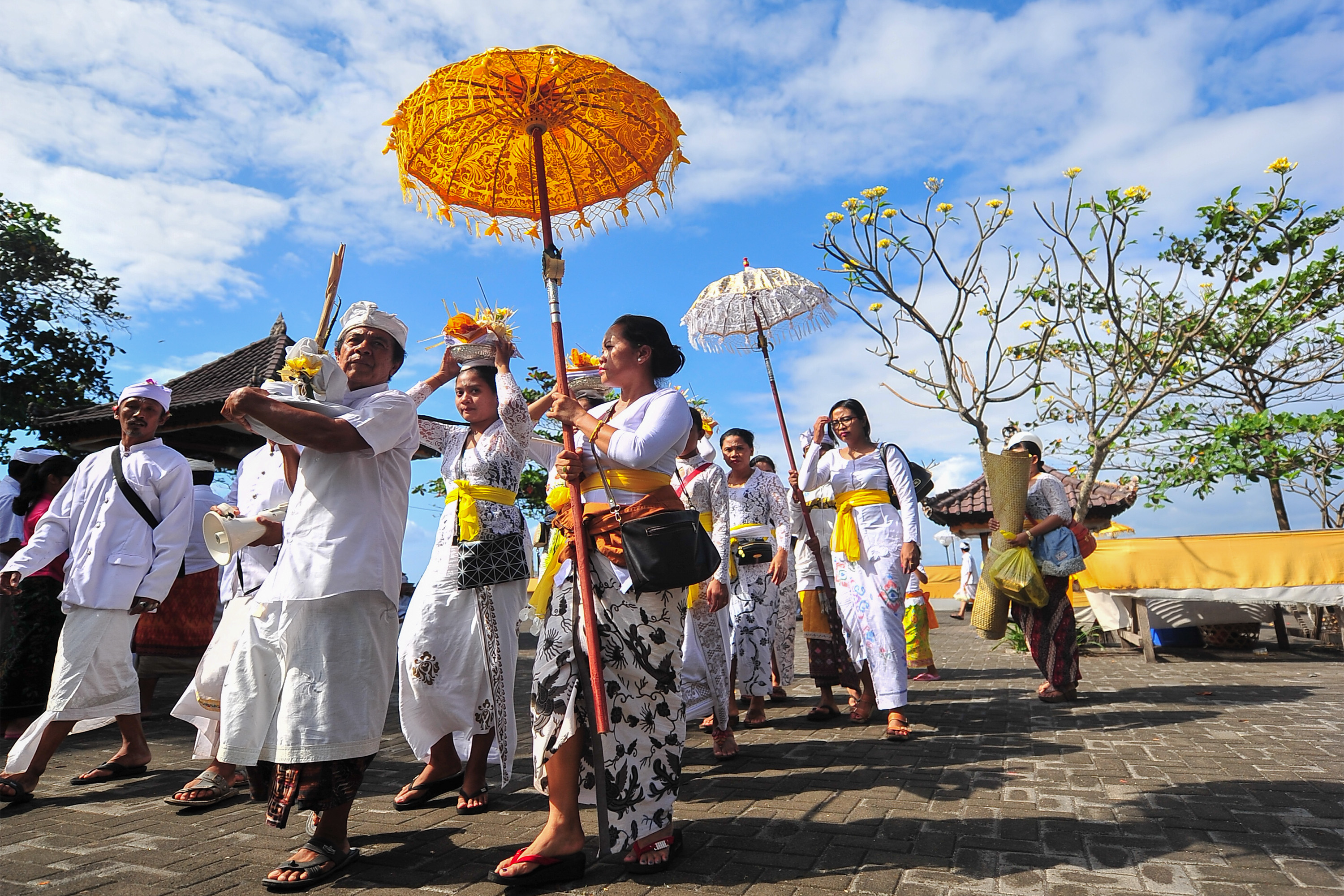 Bali Traditional Ceremony - We Said Go Travel